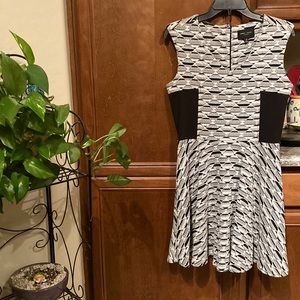 Romeo & Juliet Couture dress size Small